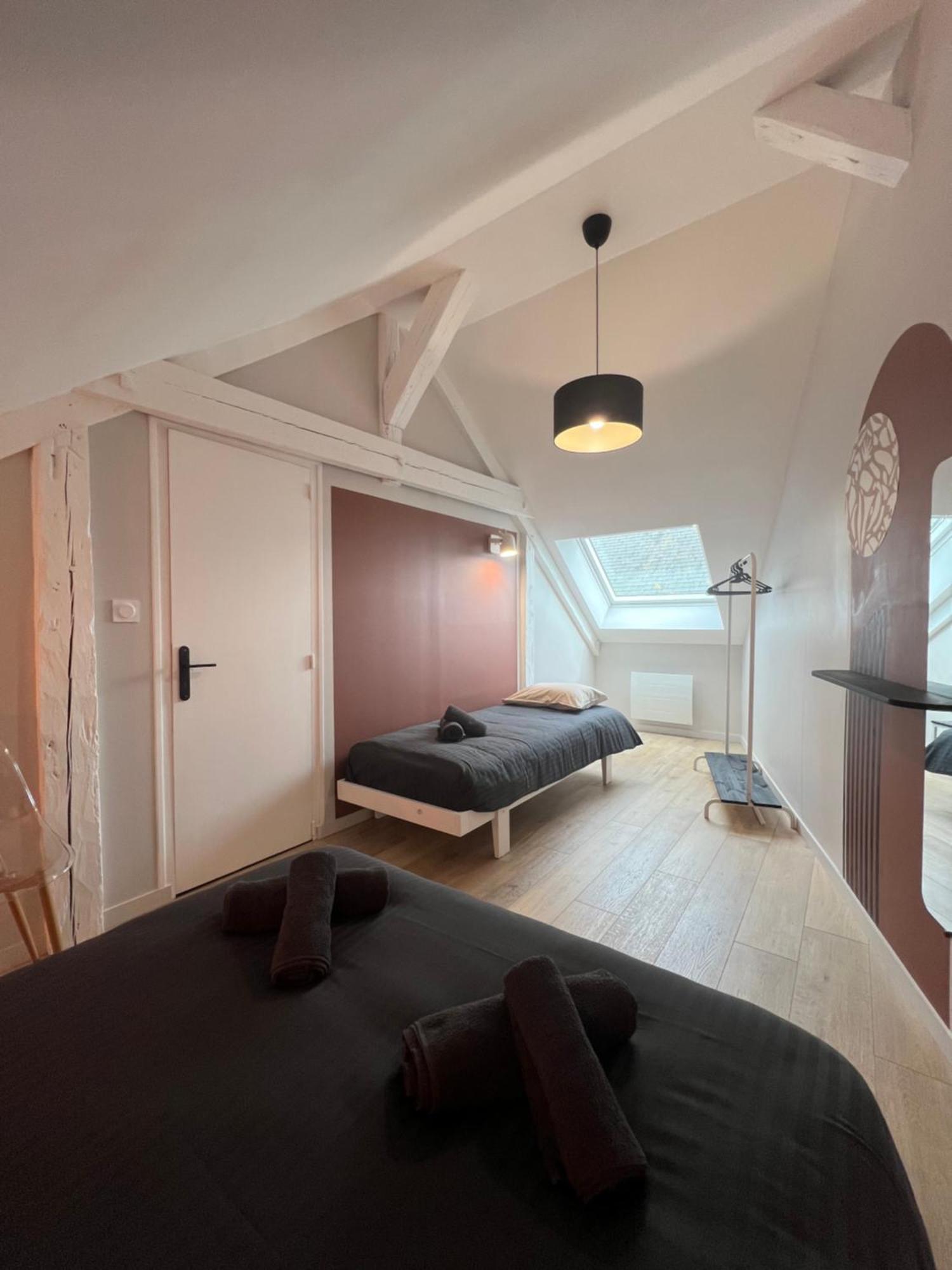 Appartement Spacieux Et Lumineux Proche Du Centre Historique 多尔德布列塔尼 外观 照片