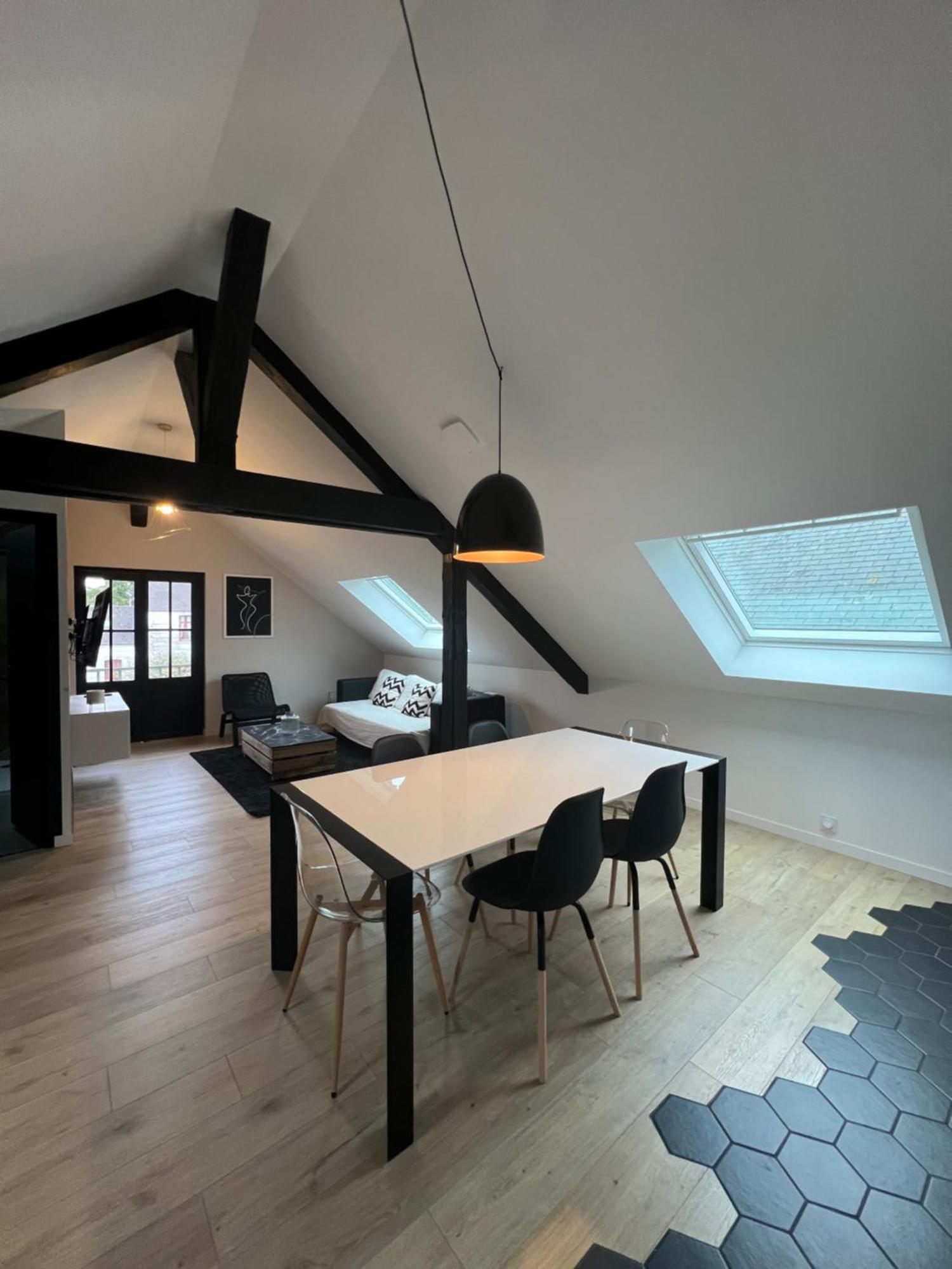 Appartement Spacieux Et Lumineux Proche Du Centre Historique 多尔德布列塔尼 外观 照片