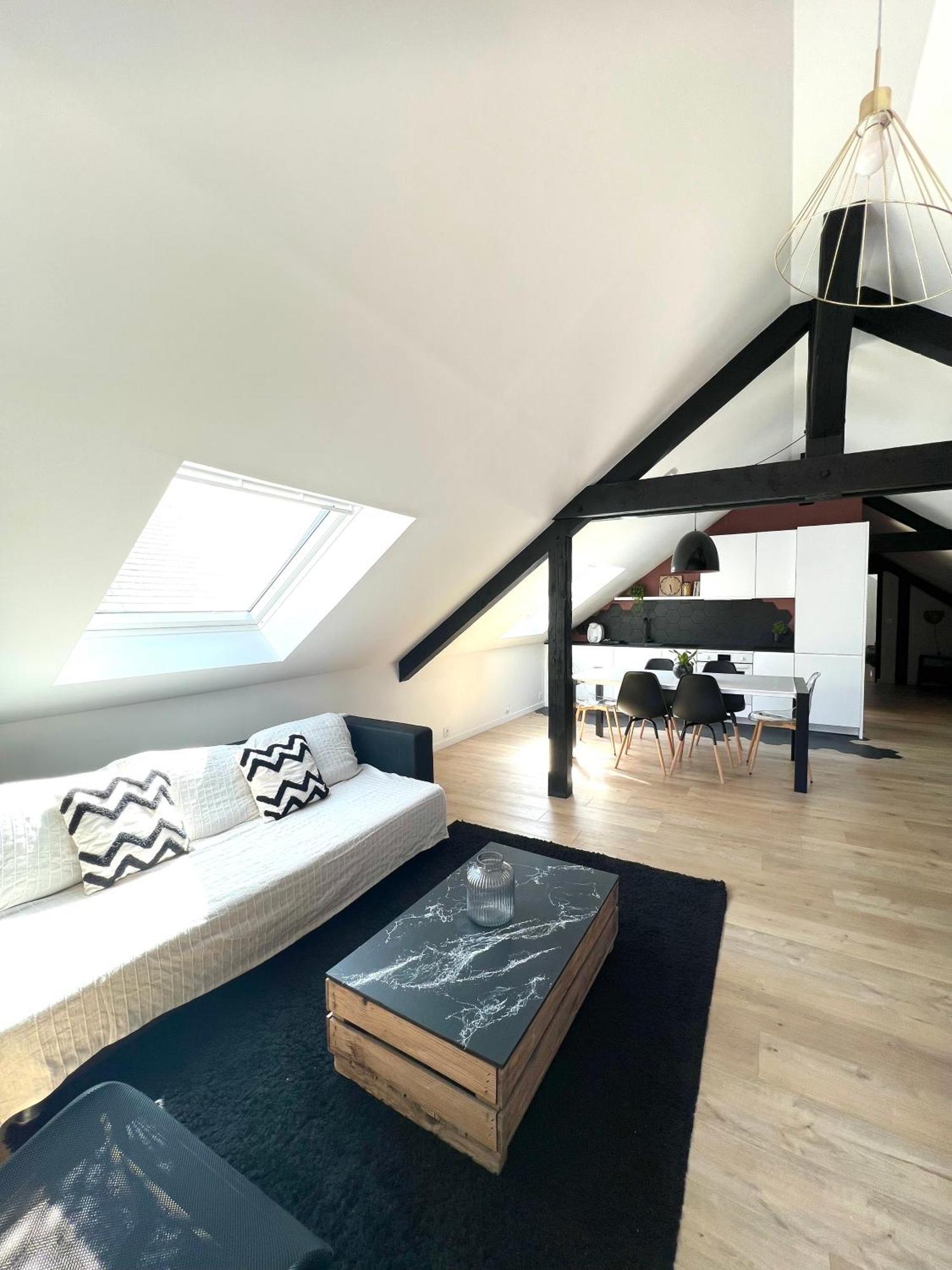 Appartement Spacieux Et Lumineux Proche Du Centre Historique 多尔德布列塔尼 外观 照片