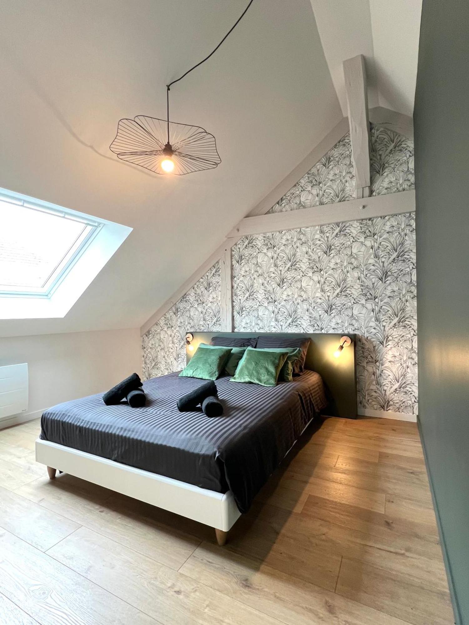 Appartement Spacieux Et Lumineux Proche Du Centre Historique 多尔德布列塔尼 外观 照片